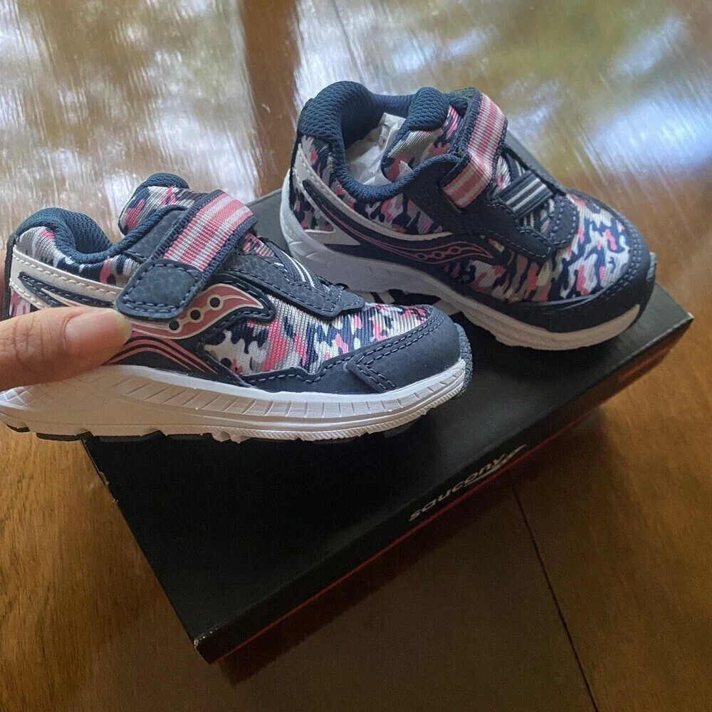 Saucony Kids' Ride 10 Jr Running Shoe Pink Size Toddler 5W New